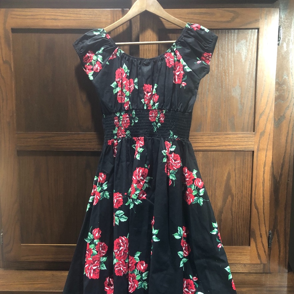 Sara Flora Dress - swing vintage style